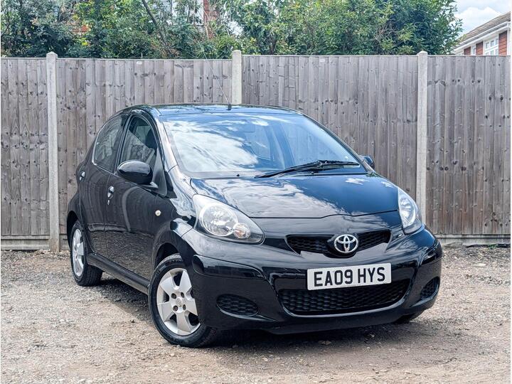 Toyota AYGO 1.0 VVT-i Black Euro 4 5dr (AC)