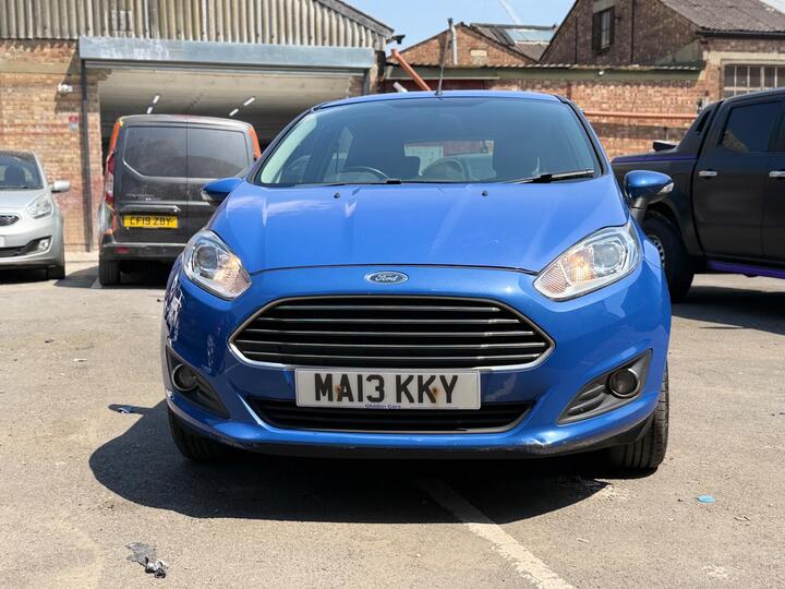 Ford Fiesta 1.0T EcoBoost Zetec Euro 5 (s/s) 5dr