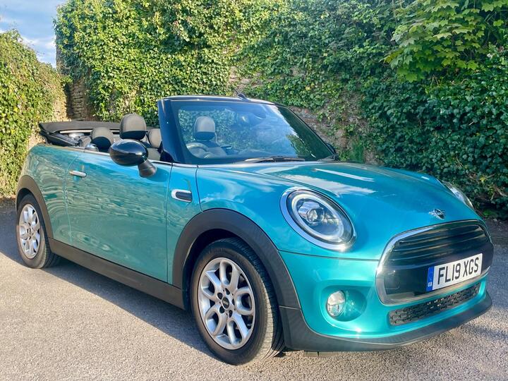 MINI Convertible 1.5 Cooper Classic Euro 6 (s/s) 2dr