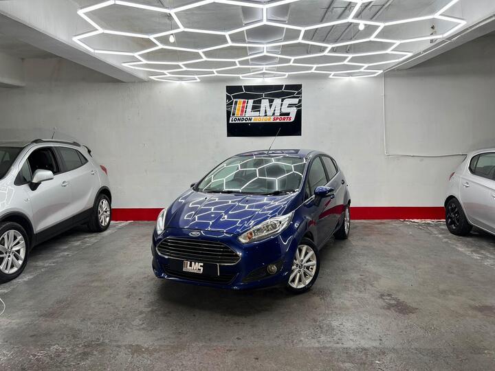 Ford Fiesta 1.0T EcoBoost Titanium Euro 6 (s/s) 5dr