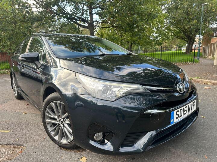 Toyota Avensis 1.6 D-4D Business Edition Touring Sports Euro 6 (s/s) 5dr Toyota Avensis 1.6 D-4D Business Edition Touring Sports Euro 6 (s/s) 5dr
