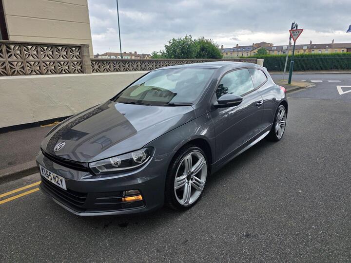 Volkswagen Scirocco 2.0 TDI BlueMotion Tech R-Line DSG Euro 6 (s/s) 3dr Volkswagen Scirocco 2.0 TDI BlueMotion Tech R-Line DSG Euro 6 (s/s) 3dr