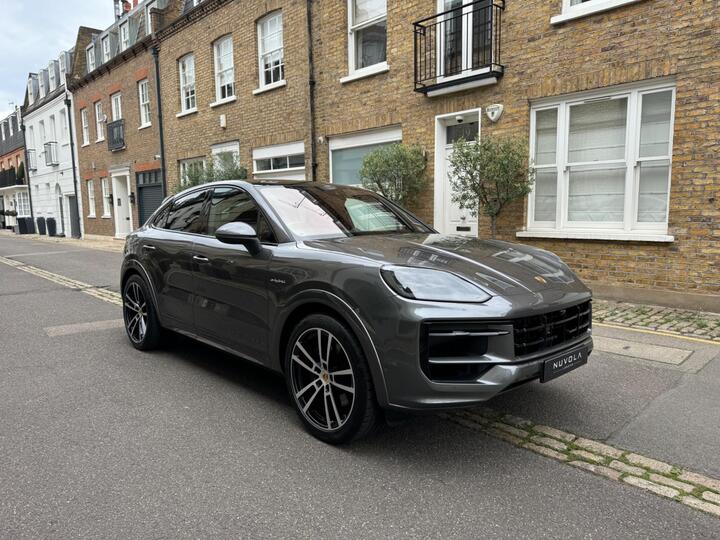 Porsche Cayenne 3.0 V6 E-Hybrid 25.9kWh TiptronicS 4WD Euro 6 (s/s) 5dr