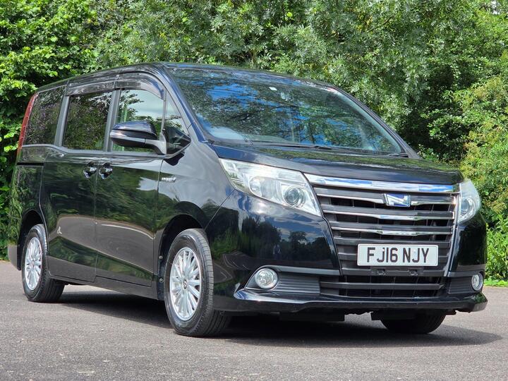 Toyota Noah Voxy 1.8h Auto 7 Seater Hybrid Ulez Free