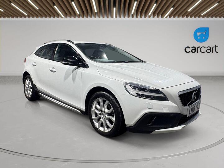 Volvo V40 CROSS COUNTRY 1.5 T3 Pro Auto Euro 6 (s/s) 5dr