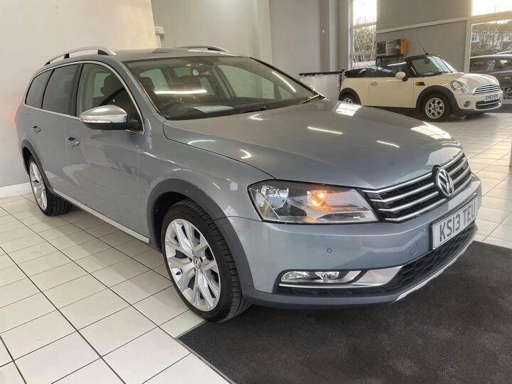 Volkswagen Passat 2.0 TDI BlueMotion Tech Alltrack DSG 4Motion Euro 5 (s/s) 5dr