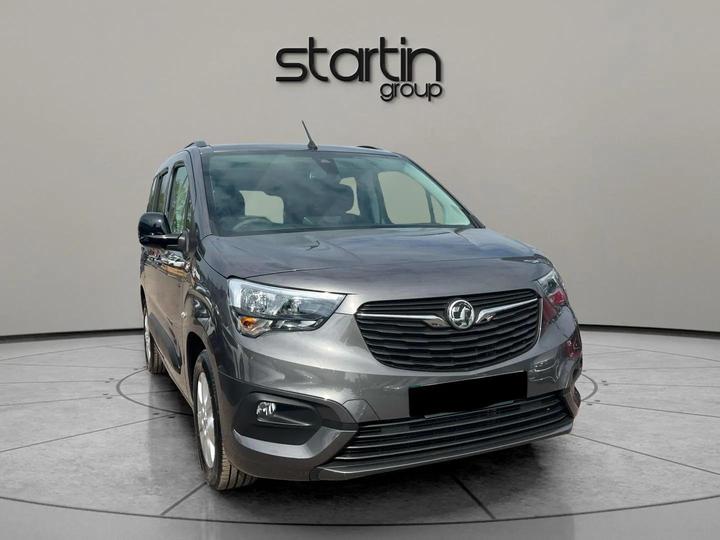 Vauxhall Combo Life Electric 50kWh Design Auto 5dr (7.4kW Charger)