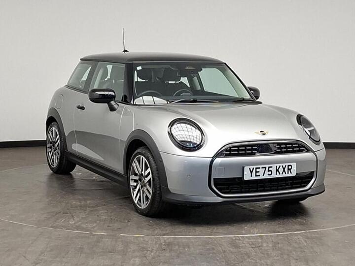 MINI Cooper 1.5C Classic Steptronic Euro 6 (s/s) 3dr
