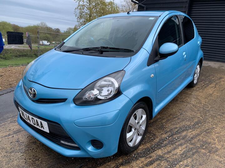 Toyota AYGO 1.0 VVT-i Move Euro 5 5dr