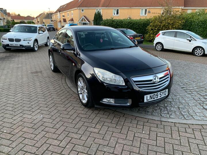 Vauxhall Insignia 1.8 16V Exclusiv Euro 5 5dr