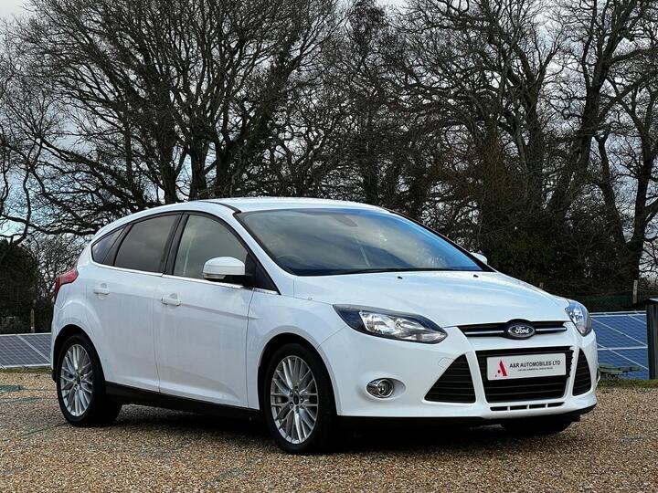 Ford Focus 1.6 TDCi Zetec Euro 5 (s/s) 5dr