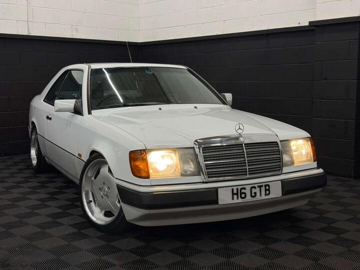 Mercedes-Benz 230 2.3 230CE Auto 2dr