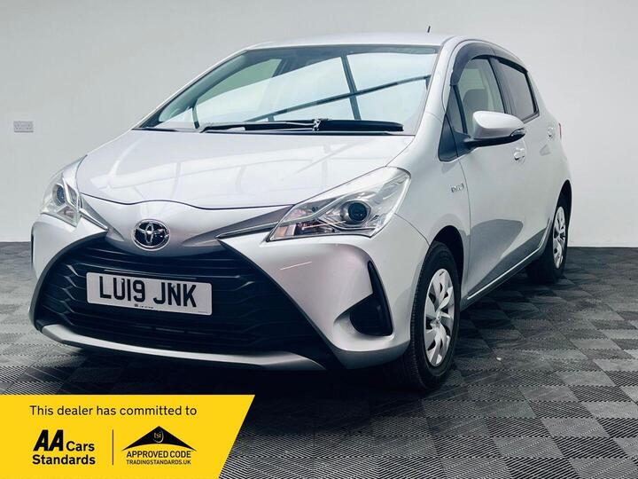 Toyota Yaris 1.5 VVT-h Active E-CVT Euro 6 (s/s) 5dr