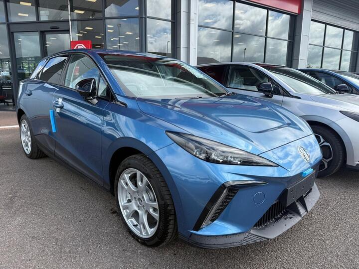 MG MG4 64kWh Premium Long Range Auto 5dr