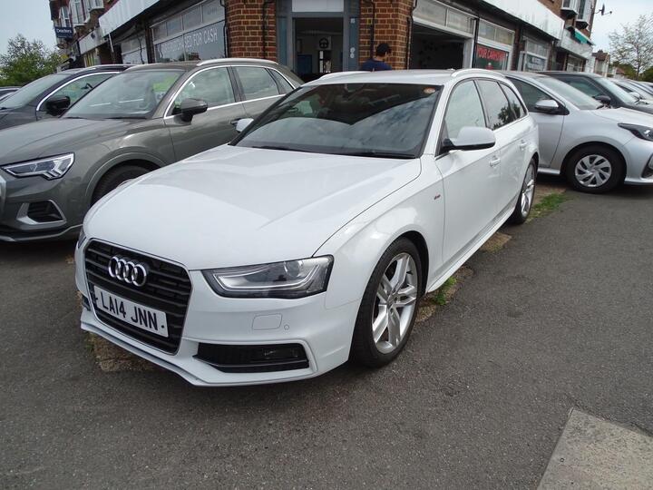 Audi A4 Avant 2.0 TFSI S Line Estate 5dr Petrol S Tronic Quattro Euro 6 (s/s) (252 Ps)