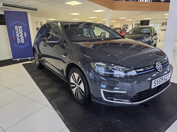 Volkswagen E-Golf 35.8kWh E-Golf Auto 5dr