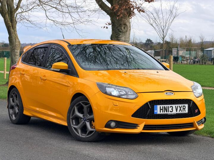 Ford Focus 2.0T EcoBoost ST-3 Euro 5 (s/s) 5dr