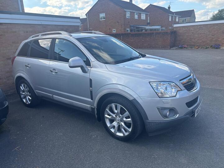 Vauxhall Antara 2.2 CDTi SE 4WD Euro 5 (s/s) 5dr (SNav) Vauxhall Antara 2.2 CDTi SE 4WD Euro 5 (s/s) 5dr (SNav)