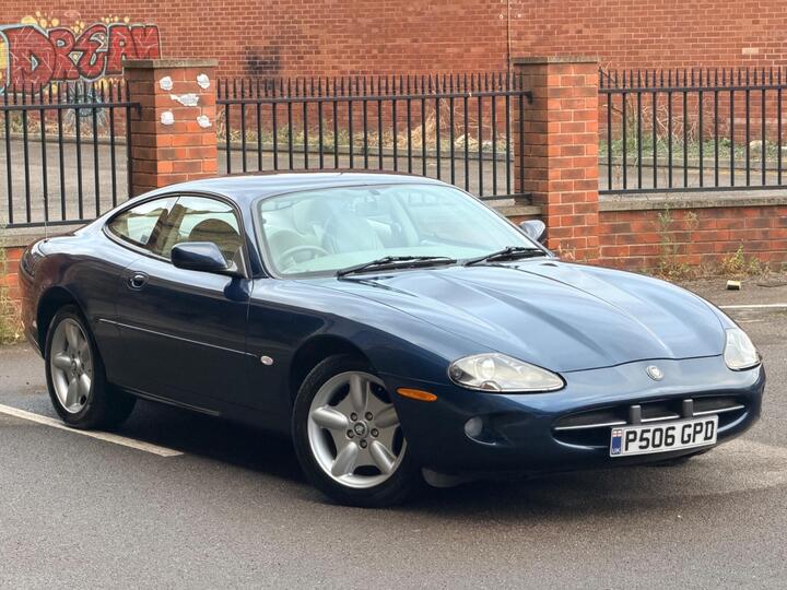 Jaguar XK8 4.0 2dr