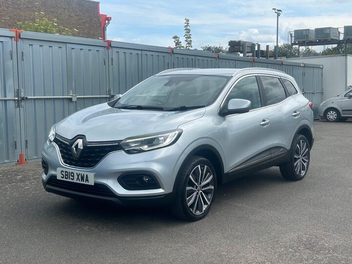 Renault Kadjar 1.3 TCe Iconic Euro 6 (s/s) 5dr Renault Kadjar 1.3 TCe Iconic Euro 6 (s/s) 5dr