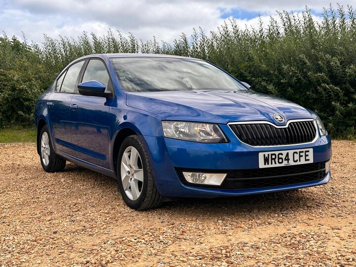 Skoda Octavia 1.6 TDI SE DSG Euro 5 (s/s) 5dr Skoda Octavia 1.6 TDI SE DSG Euro 5 (s/s) 5dr