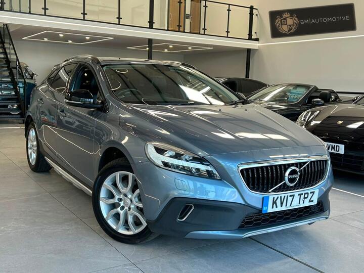 Volvo V40 CROSS COUNTRY 2.0 D3 Pro Euro 6 (s/s) 5dr