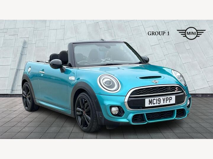 MINI Convertible 2.0 Cooper S Sport Steptronic Euro 6 (s/s) 2dr MINI Convertible 2.0 Cooper S Sport Steptronic Euro 6 (s/s) 2dr