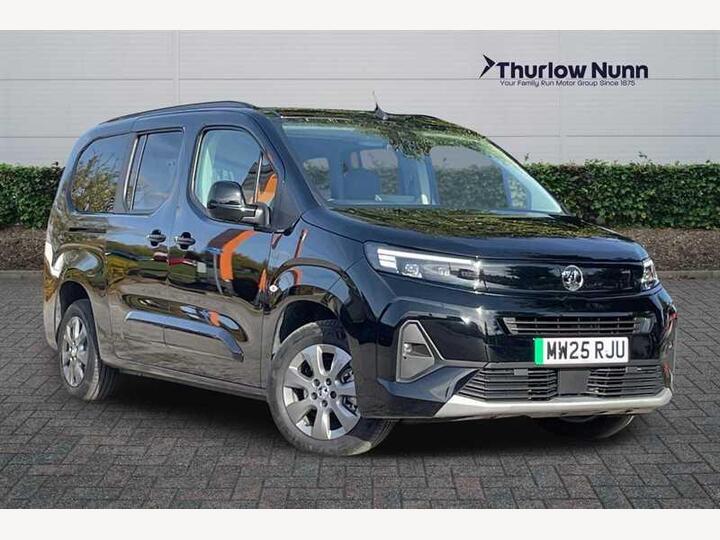 Vauxhall Combo Life Electric 52kWh Ultimate XL MPV Auto 5dr (7.4kW Charger) Vauxhall Combo Life Electric 52kWh Ultimate XL MPV Auto 5dr (7.4kW Charger)