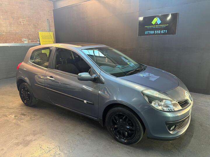 Renault Clio 1.4 16v Dynamique 3dr