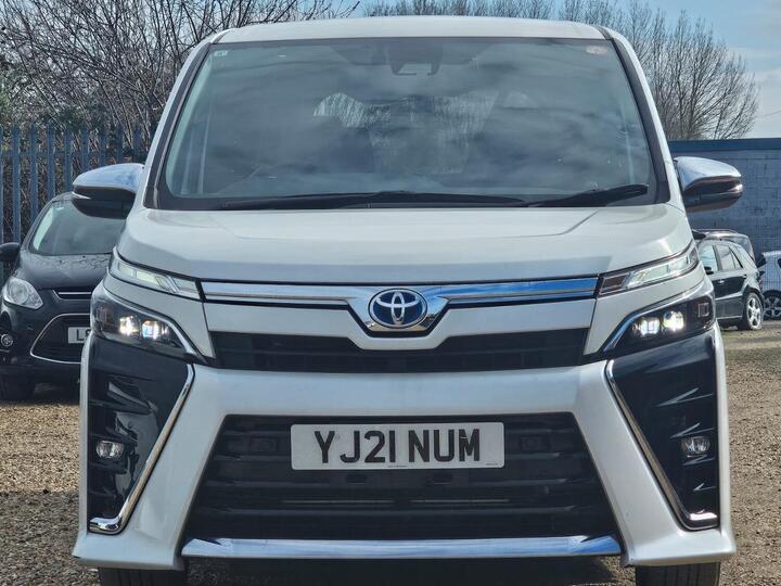 Toyota Noah N/A