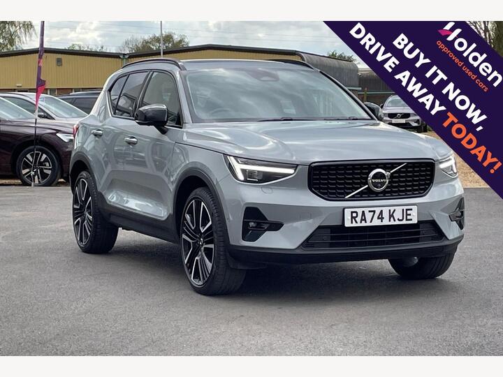 Volvo XC40 2.0 B3 MHEV Ultra Dark DCT Auto Euro 6 (s/s) 5dr