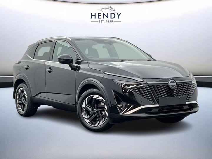 Nissan QASHQAI 1.3 DIG-T MH GLASS ROOF N-Connecta