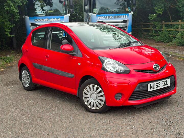 Toyota AYGO 1.0 VVT-i Move MultiMode Euro 5 5dr