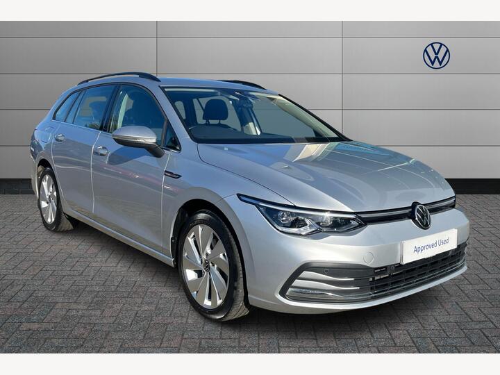 Volkswagen Golf 1.5 ETSI MHEV Style DSG Euro 6 (s/s) 5dr Volkswagen Golf 1.5 ETSI MHEV Style DSG Euro 6 (s/s) 5dr