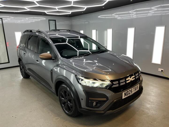 Dacia Jogger 1.0 TCe EXTREME Euro 6 (s/s) 5dr Dacia Jogger 1.0 TCe EXTREME Euro 6 (s/s) 5dr