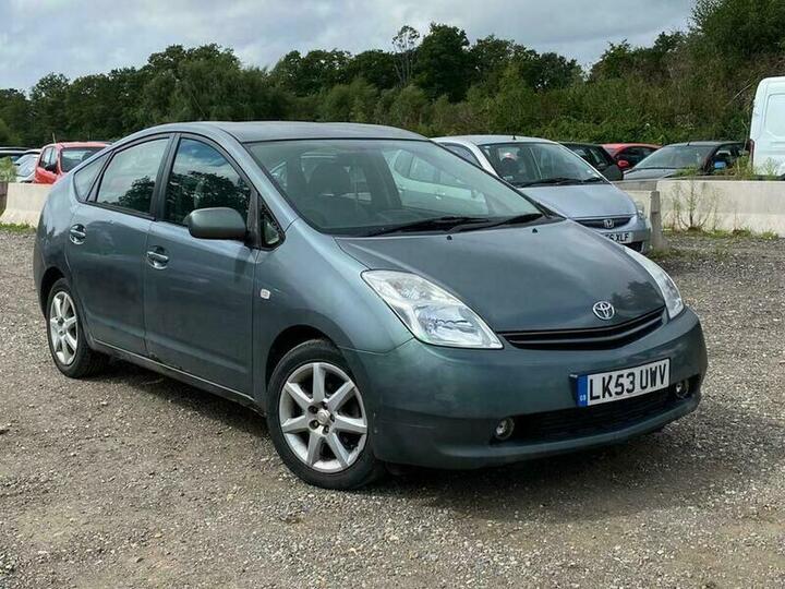 Toyota Prius 1.5 T4 CVT 5dr Toyota Prius 1.5 T4 CVT 5dr