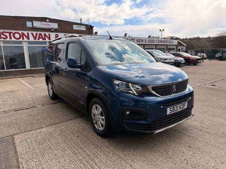 Peugeot Rifter 1.5 BlueHDi Allure Premium Long MPV Euro 6 (s/s) 5dr Peugeot Rifter 1.5 BlueHDi Allure Premium Long MPV Euro 6 (s/s) 5dr