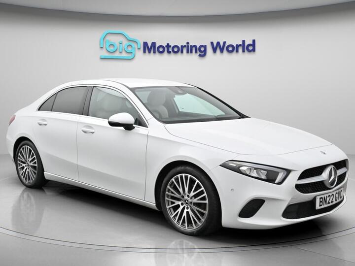 Mercedes-Benz A Class 1.3 A180 Sport Edition (Executive) 7G-DCT Euro 6 (s/s) 4dr Mercedes-Benz A Class 1.3 A180 Sport Edition (Executive) 7G-DCT Euro 6 (s/s) 4dr