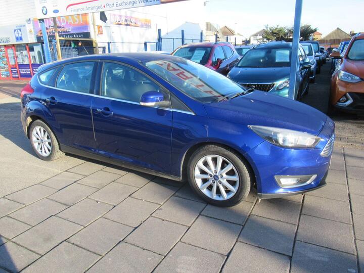 Ford Focus 1.0T EcoBoost Titanium Euro 6 (s/s) 5dr