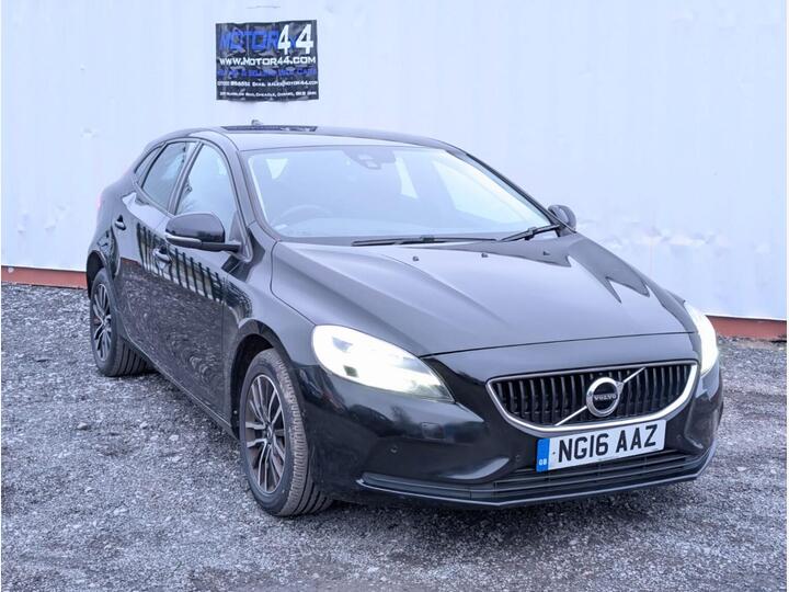 Volvo V40 2.0 T2 Momentum Euro 6 (s/s) 5dr