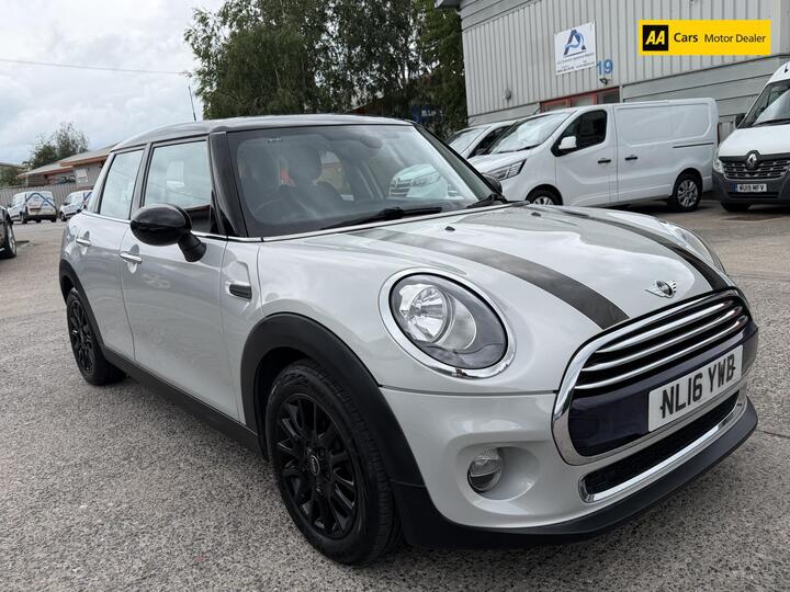 MINI Hatch 1.5 Cooper D Euro 6 (s/s) 5dr