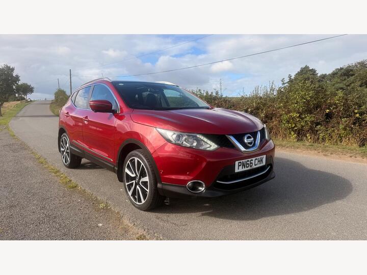 Nissan Qashqai 1.2 DIG-T Tekna 2WD Euro 6 (s/s) 5dr