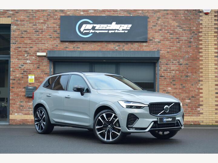 Volvo XC60 2.0 B5 MHEV Ultra Dark Auto AWD Euro 6 (s/s) 5dr