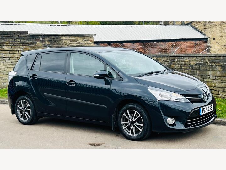 Toyota Verso 1.6 V-Matic Icon Euro 5 5dr Euro 5 Toyota Verso 1.6 V-Matic Icon Euro 5 5dr Euro 5