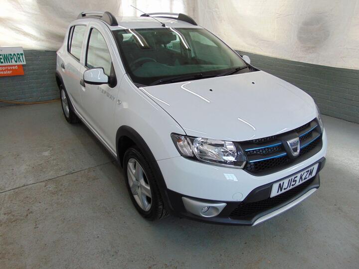 Dacia Sandero Stepway 0.9 TCe Laureate Euro 5 5dr