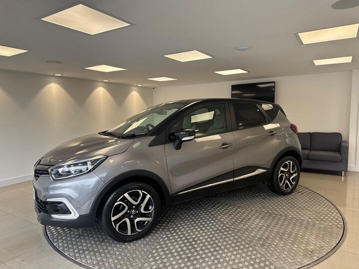 Renault Captur 0.9 TCe ENERGY Iconic Euro 6 (s/s) 5dr