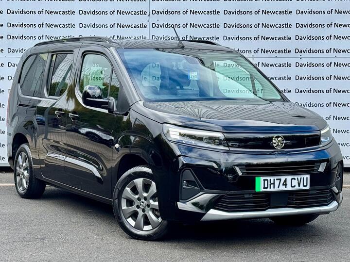 Vauxhall Combo Life Electric 52kWh Ultimate XL MPV Auto 5dr (7.4kW Charger) Vauxhall Combo Life Electric 52kWh Ultimate XL MPV Auto 5dr (7.4kW Charger)