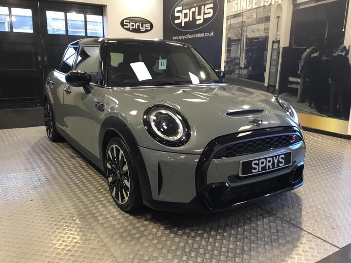 MINI Hatch 2.0 Cooper S Exclusive Euro 6 (s/s) 5dr