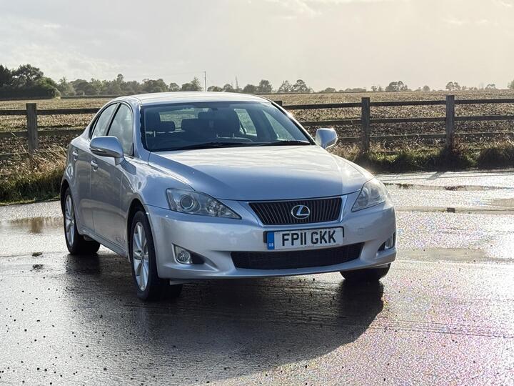 Lexus IS 2.2 220TD SE 4dr