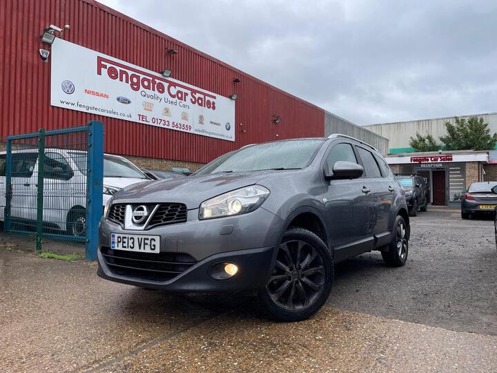 Nissan Qashqai+2 1.5 DCi Tekna 2WD Euro 5 5dr (AVM) Nissan Qashqai+2 1.5 DCi Tekna 2WD Euro 5 5dr (AVM)